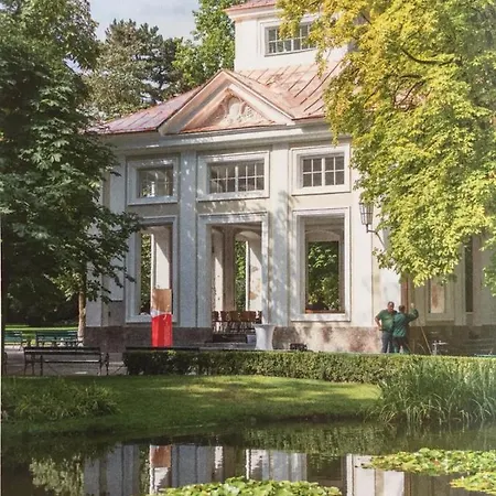 Pensionat Marwa - Eine Ruheoase Im Grunen Mit Stadtblick *